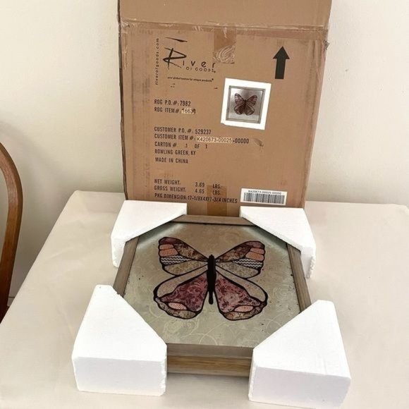Style at Home With Margie Butterfly Wall Décor Framed Transformation New 14"x14" - Picture 10 of 10